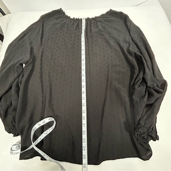 2 for$15 Old Navy Black Jack Open Neck Ruffled Relaxed Blouse - Picture 4 of 9